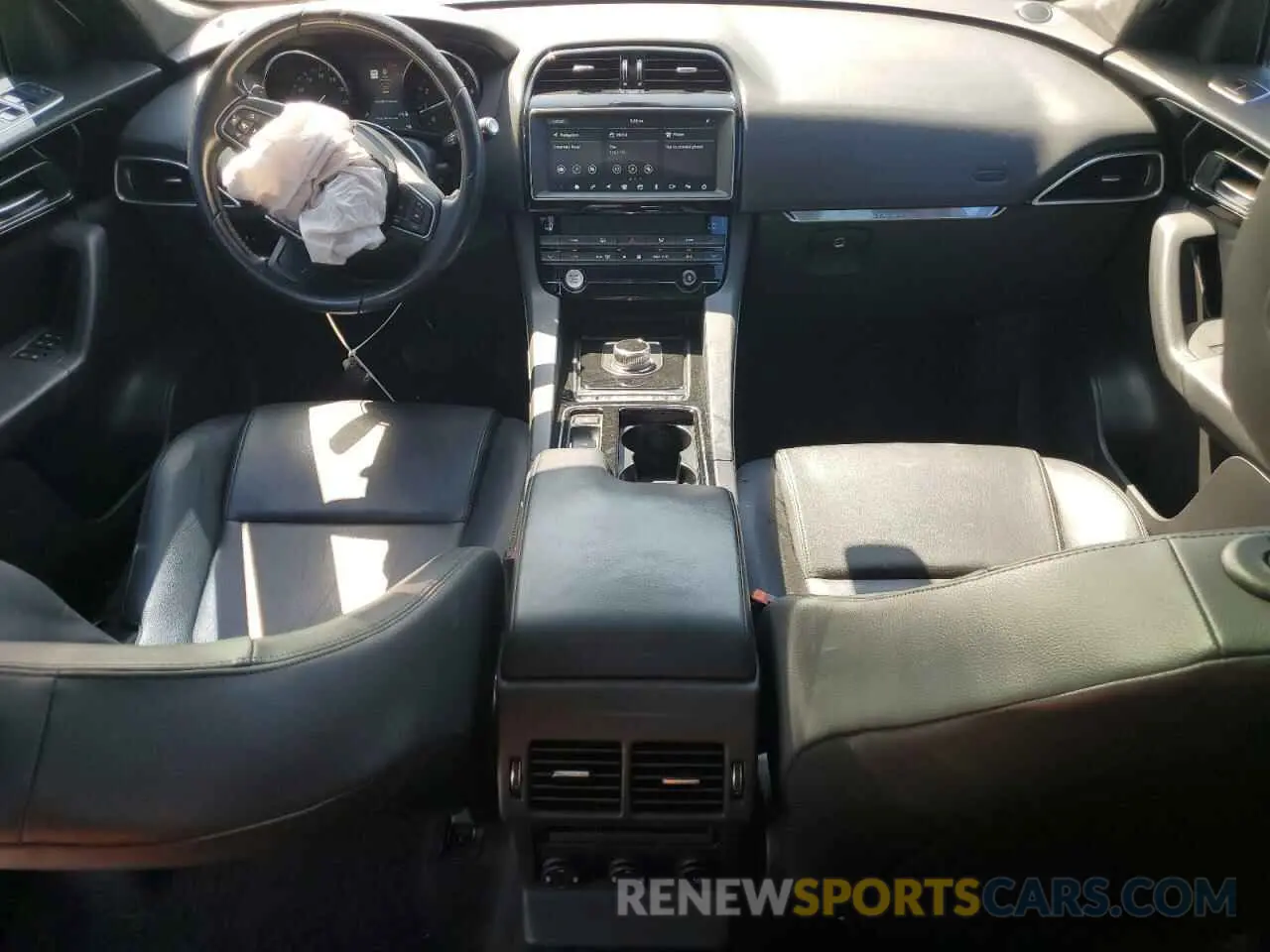 8 Photograph of a damaged car SADCJ2FX0LA646149 JAGUAR F-PACE 2020