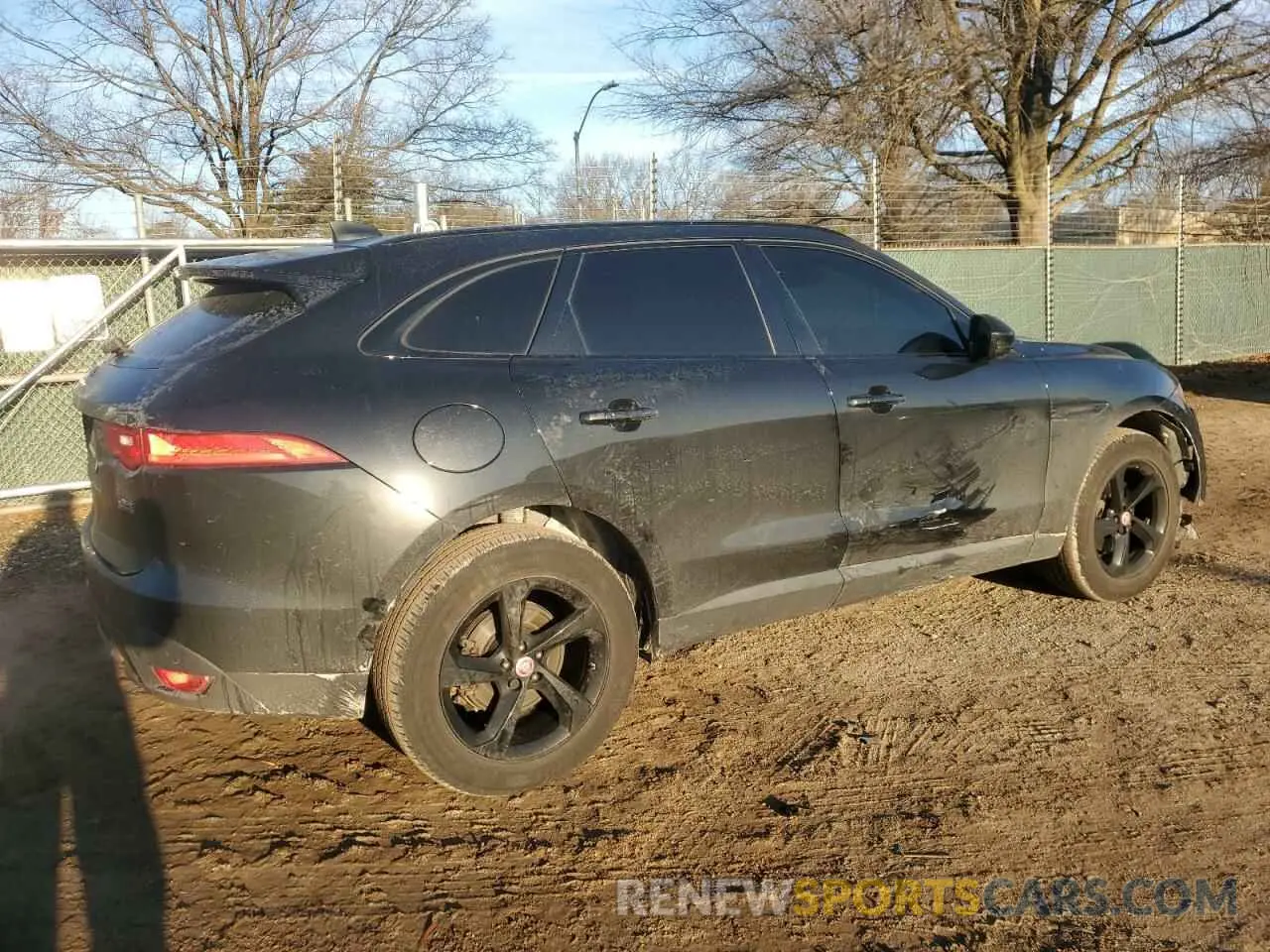 3 Photograph of a damaged car SADCJ2FX0LA660942 JAGUAR F-PACE 2020