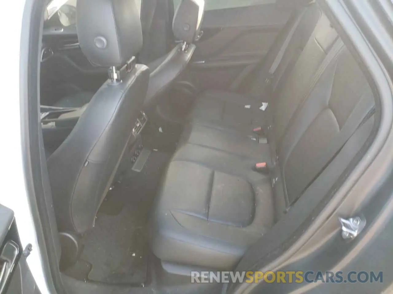 6 Photograph of a damaged car SADCJ2FX1LA622412 JAGUAR F-PACE 2020