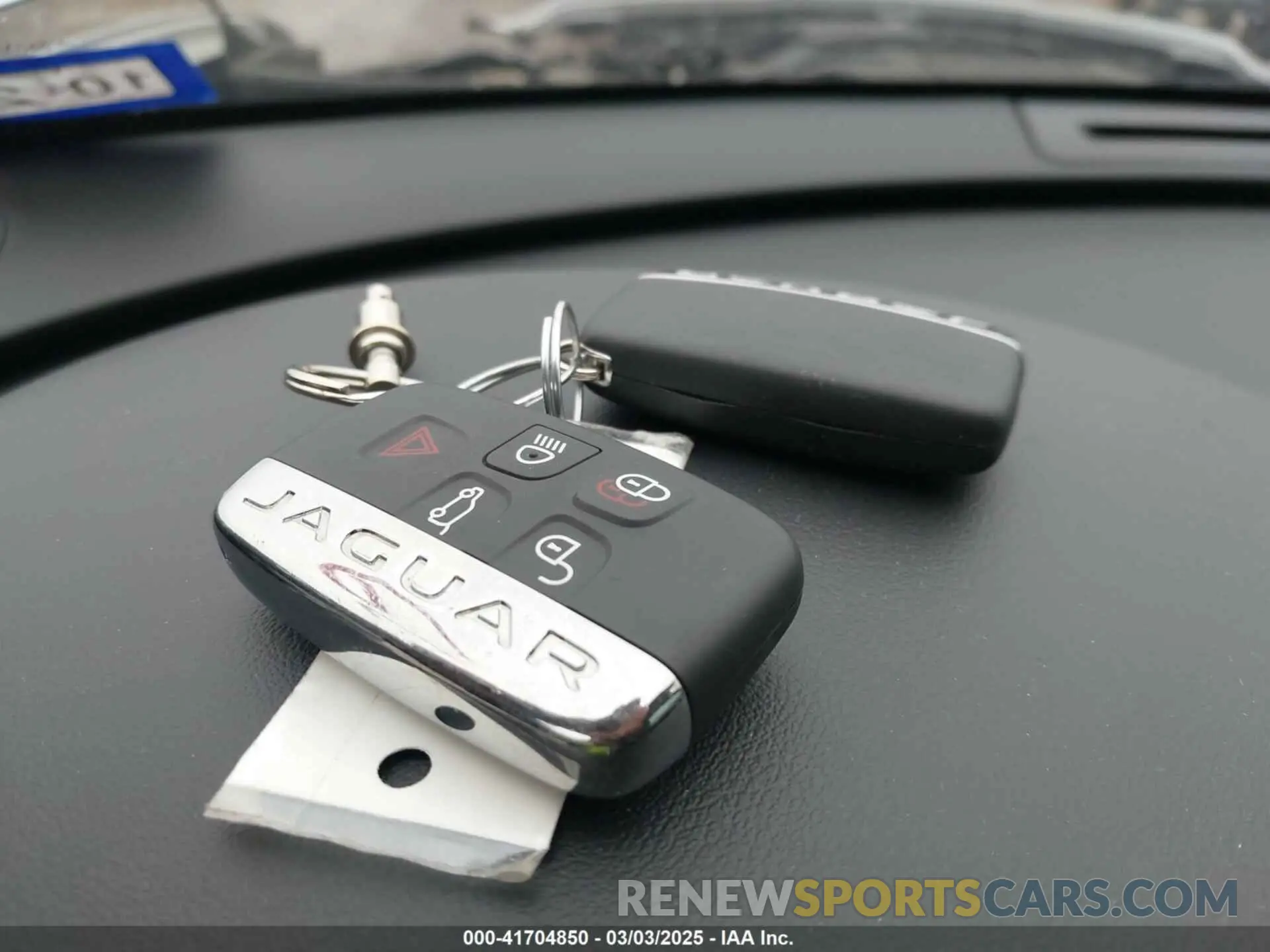11 Photograph of a damaged car SADCJ2FX2LA620720 JAGUAR F-PACE 2020