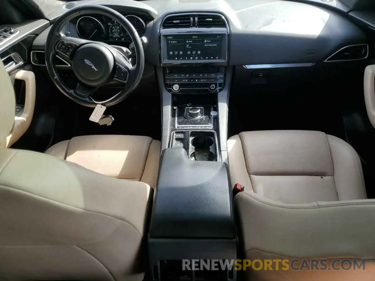 8 Photograph of a damaged car SADCJ2FX2LA638148 JAGUAR F-PACE 2020