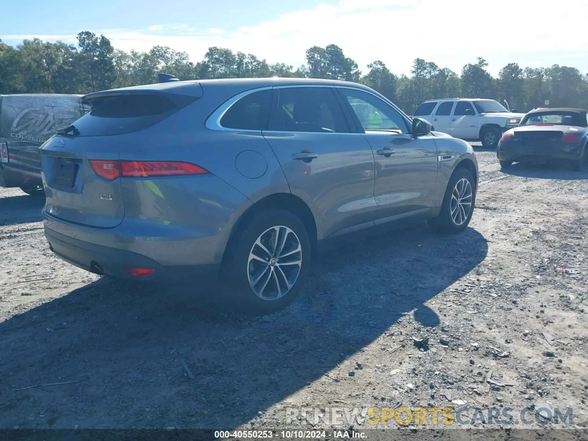 4 Photograph of a damaged car SADCJ2FX3LA631662 JAGUAR F-PACE 2020
