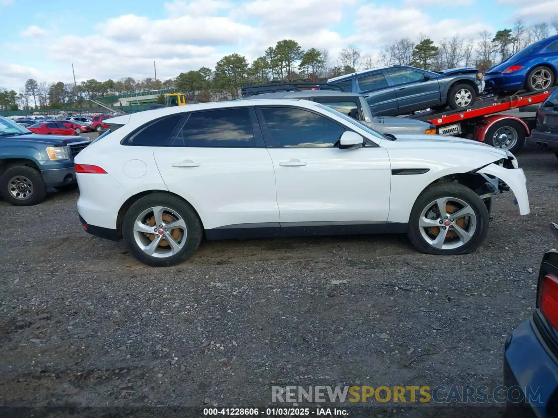 13 Photograph of a damaged car SADCJ2FX3LA645447 JAGUAR F-PACE 2020