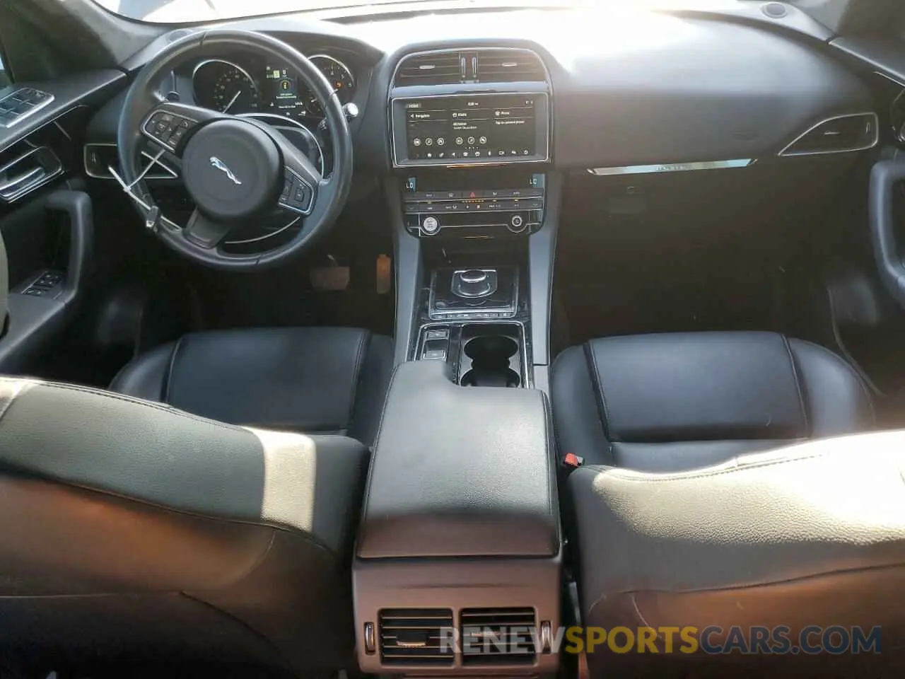 8 Photograph of a damaged car SADCJ2FX4LA618158 JAGUAR F-PACE 2020