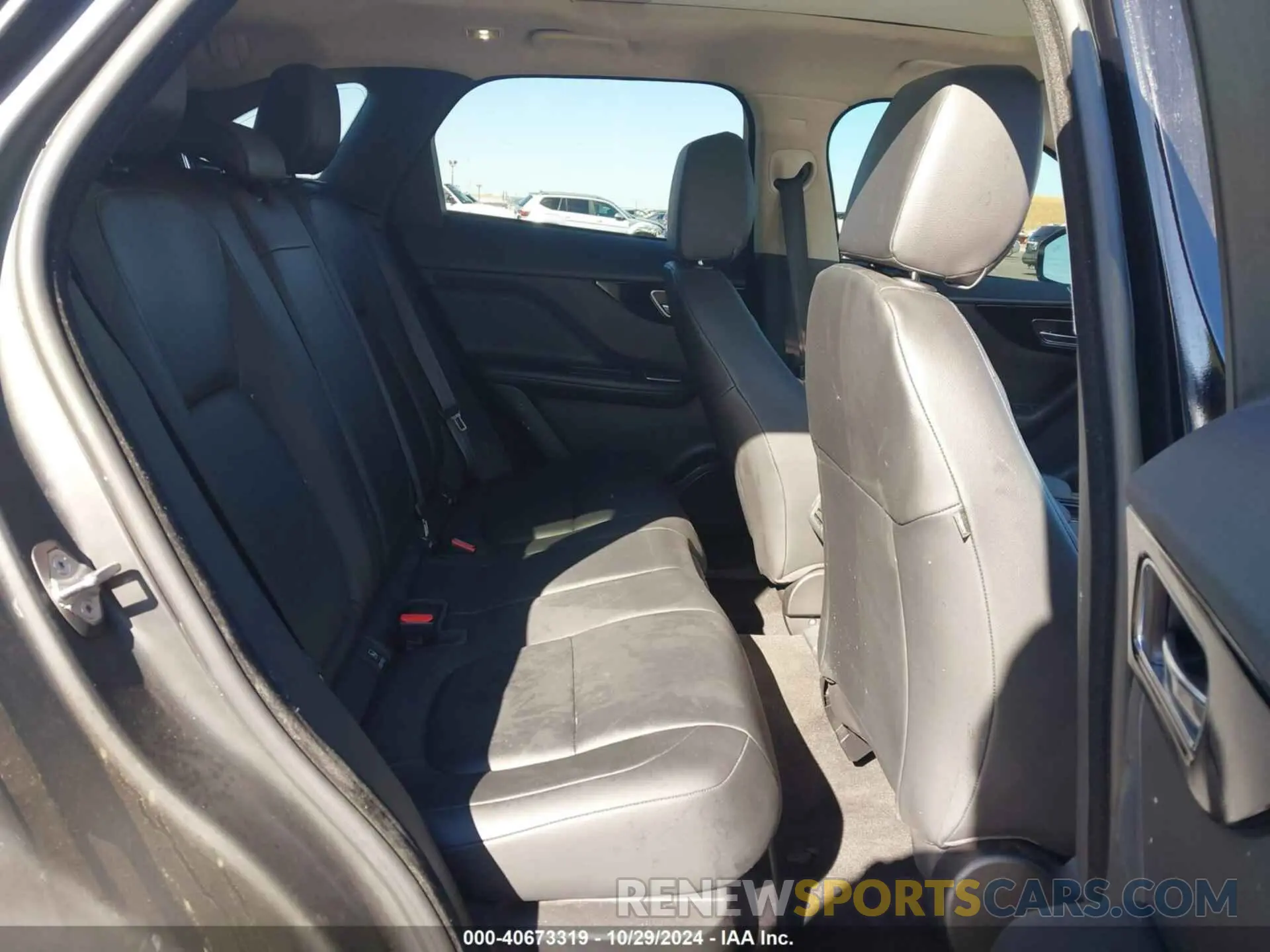 8 Photograph of a damaged car SADCJ2FX5LA626799 JAGUAR F-PACE 2020