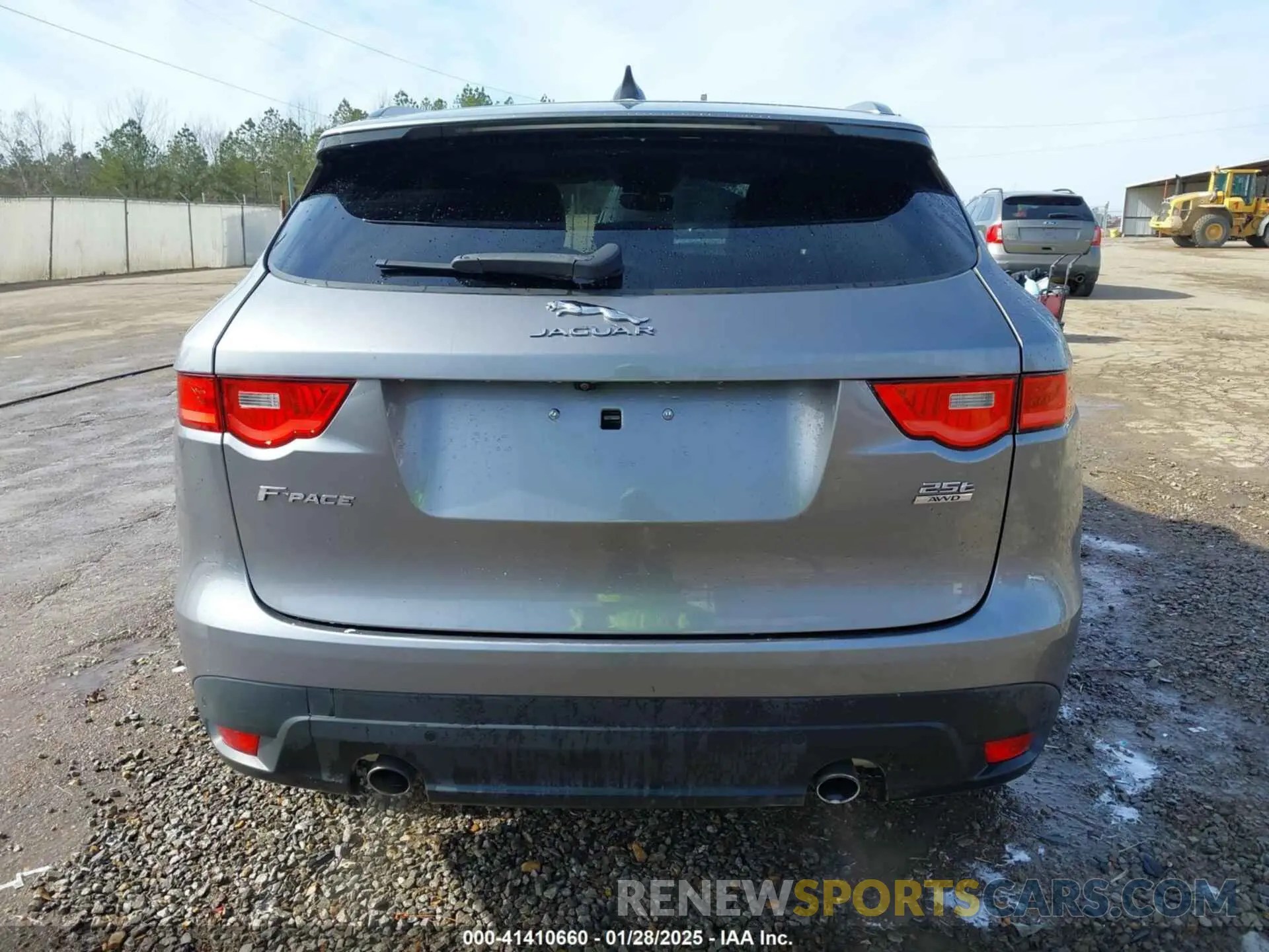 17 Photograph of a damaged car SADCJ2FX7LA630157 JAGUAR F-PACE 2020