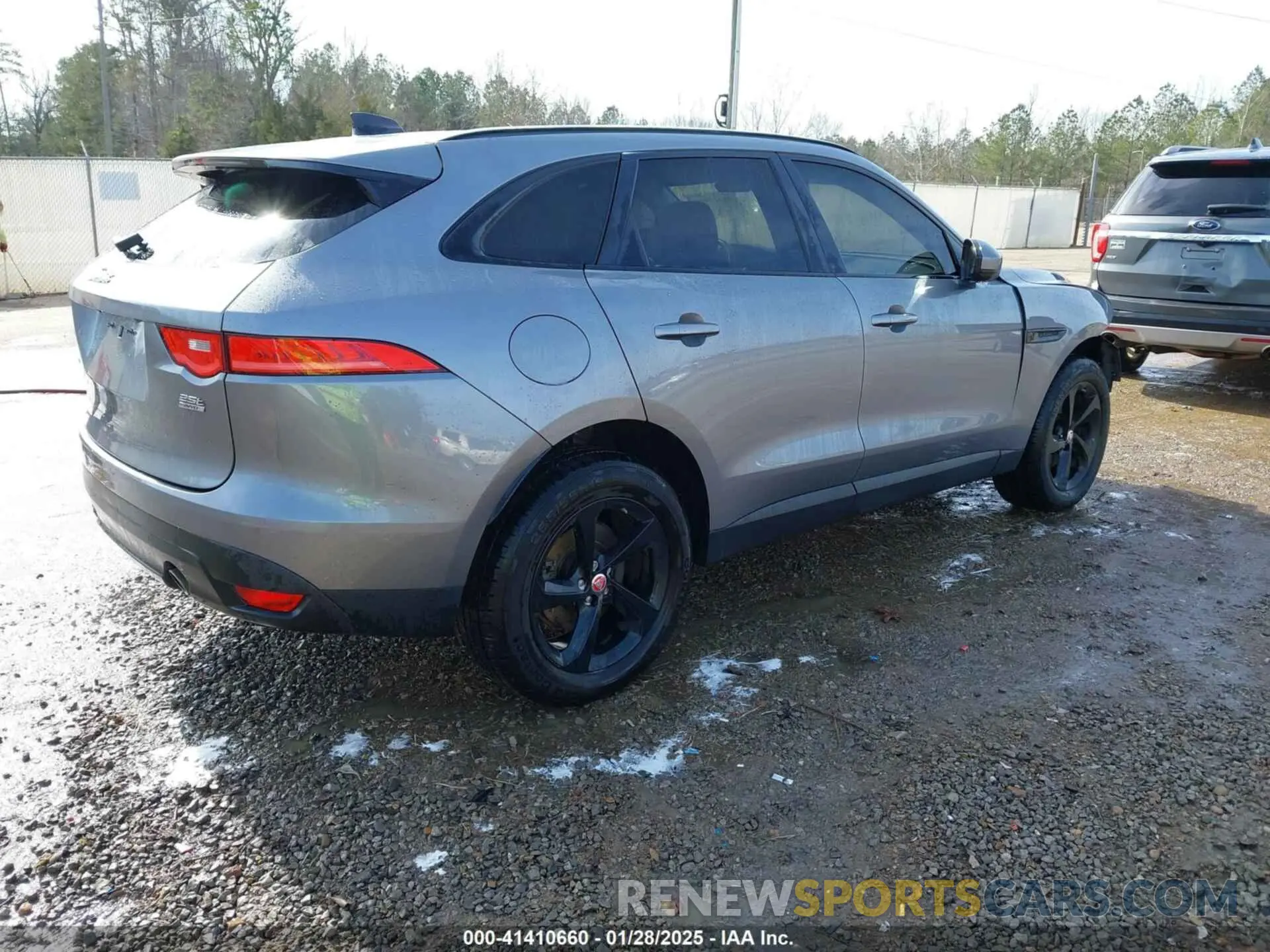 4 Photograph of a damaged car SADCJ2FX7LA630157 JAGUAR F-PACE 2020