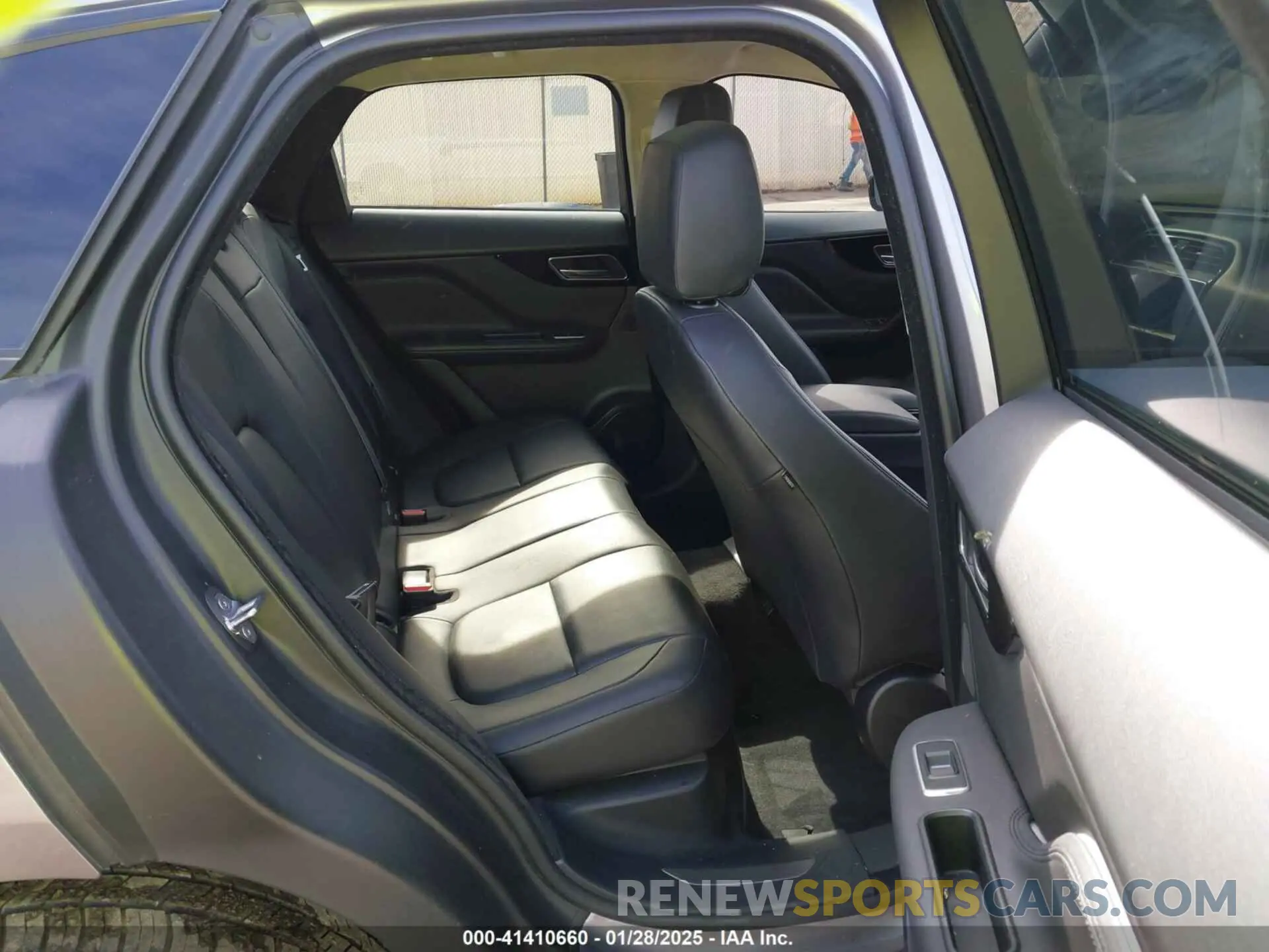 8 Photograph of a damaged car SADCJ2FX7LA630157 JAGUAR F-PACE 2020