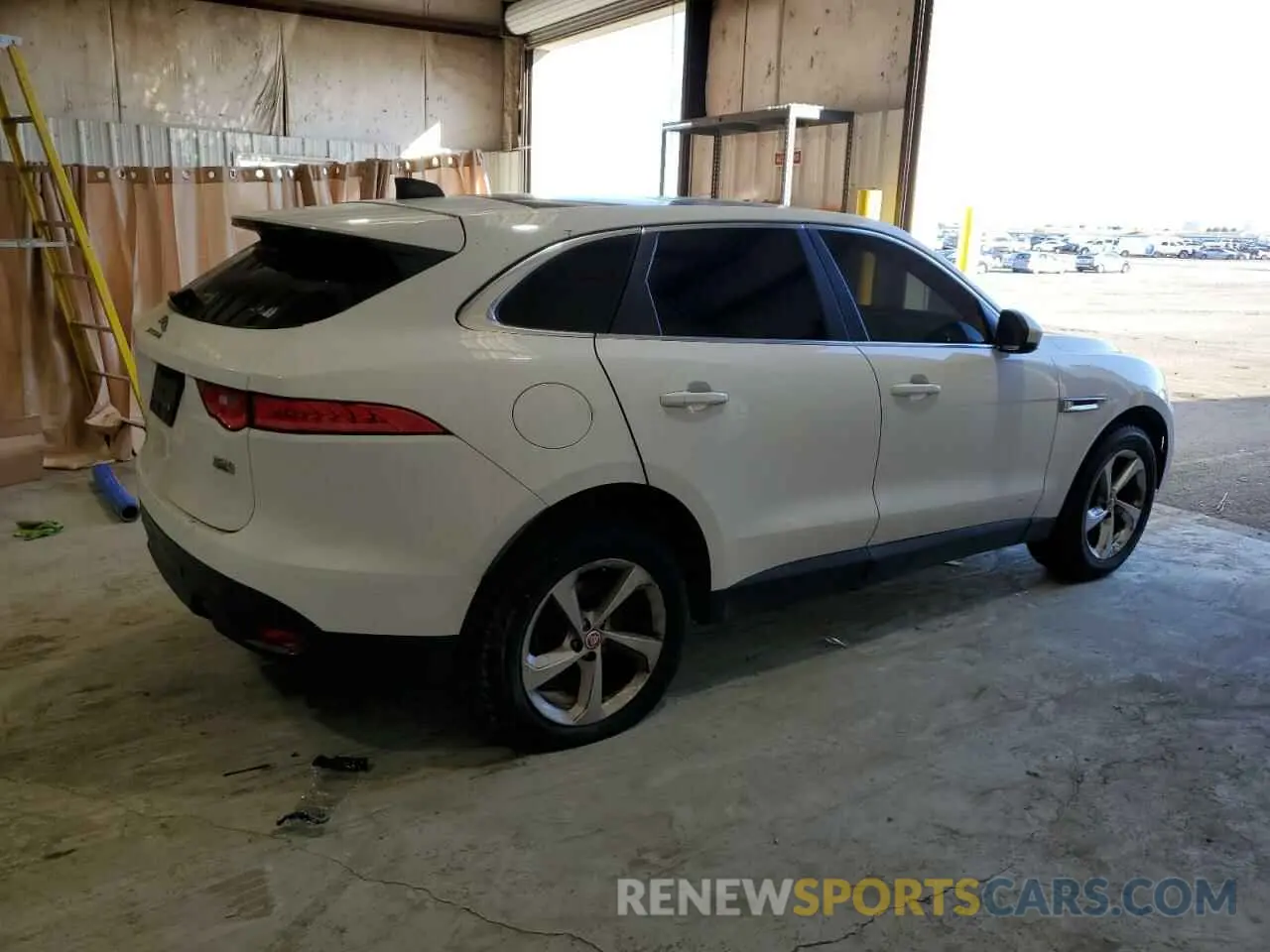 3 Photograph of a damaged car SADCJ2FX7LA643197 JAGUAR F-PACE 2020