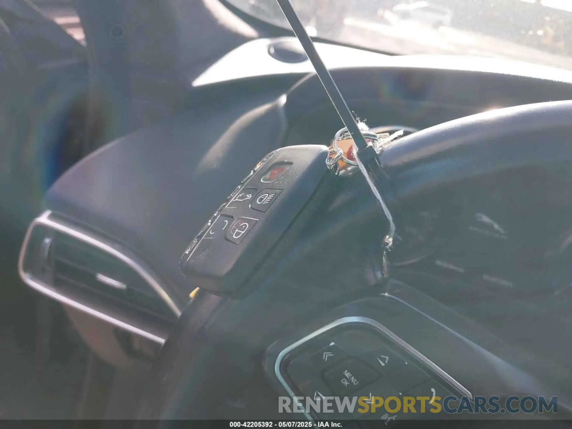11 Photograph of a damaged car SADCJ2FX7LA645404 JAGUAR F-PACE 2020