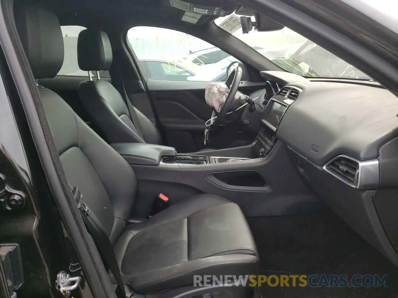 5 Фотография поврежденного автомобиля SADCJ2FX8LA655780 JAGUAR F-PACE 2020