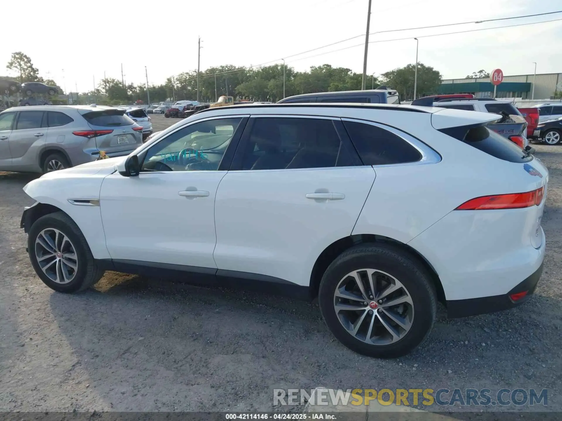 14 Фотография поврежденного автомобиля SADCJ2FXXLA631058 JAGUAR F-PACE 2020