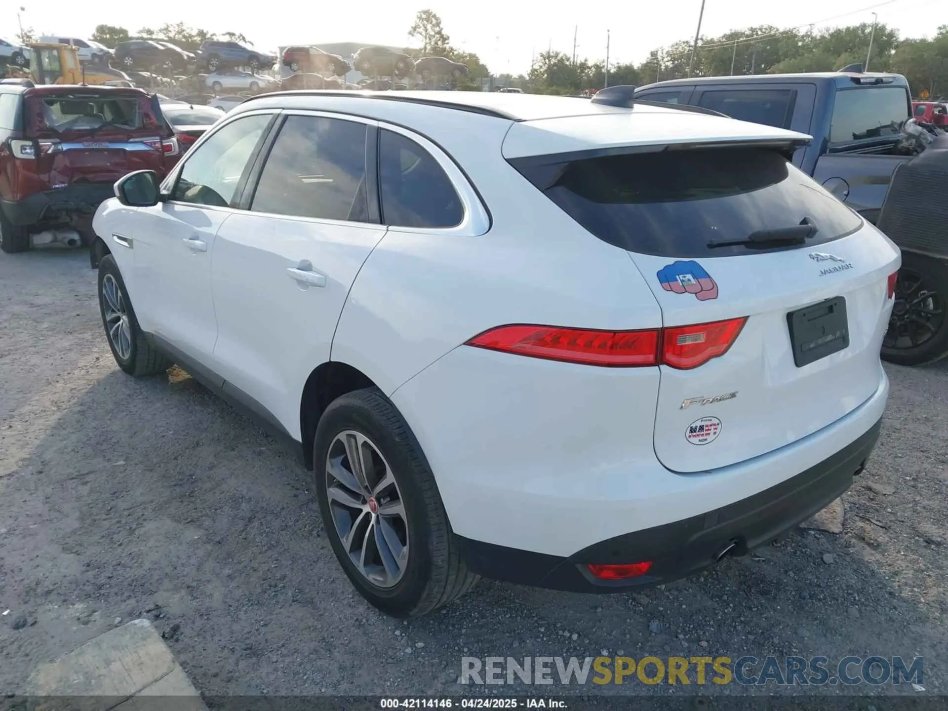 3 Фотография поврежденного автомобиля SADCJ2FXXLA631058 JAGUAR F-PACE 2020