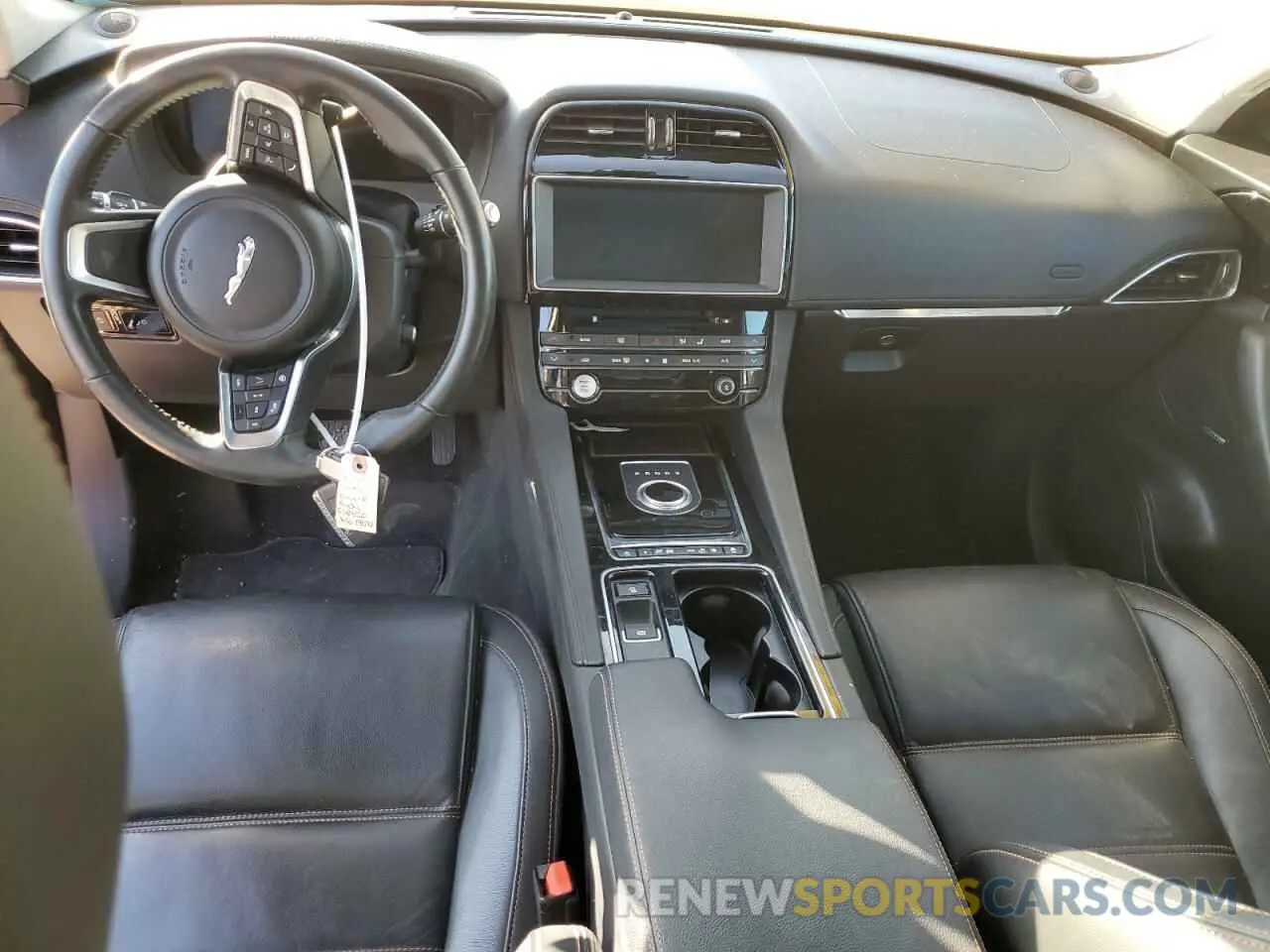 8 Фотография поврежденного автомобиля SADCK2FX3LA648118 JAGUAR F-PACE 2020