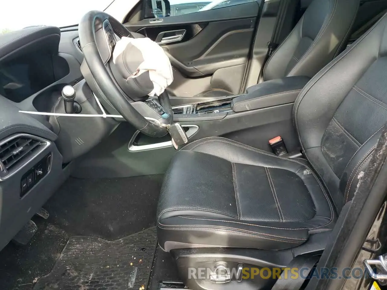 7 Photograph of a damaged car SADCK2FX3LA653173 JAGUAR F-PACE 2020