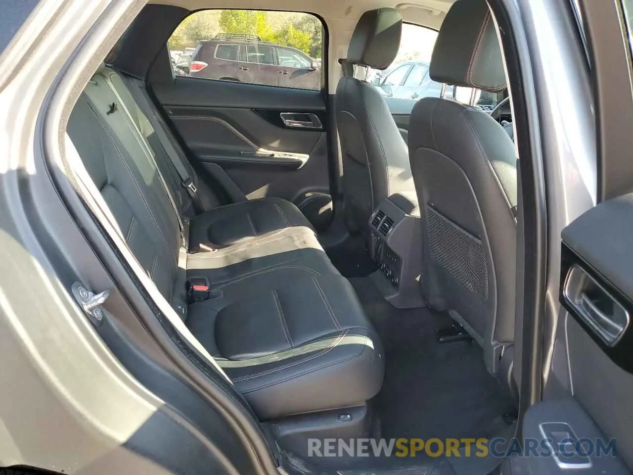 10 Photograph of a damaged car SADCK2FX7LA618295 JAGUAR F-PACE 2020