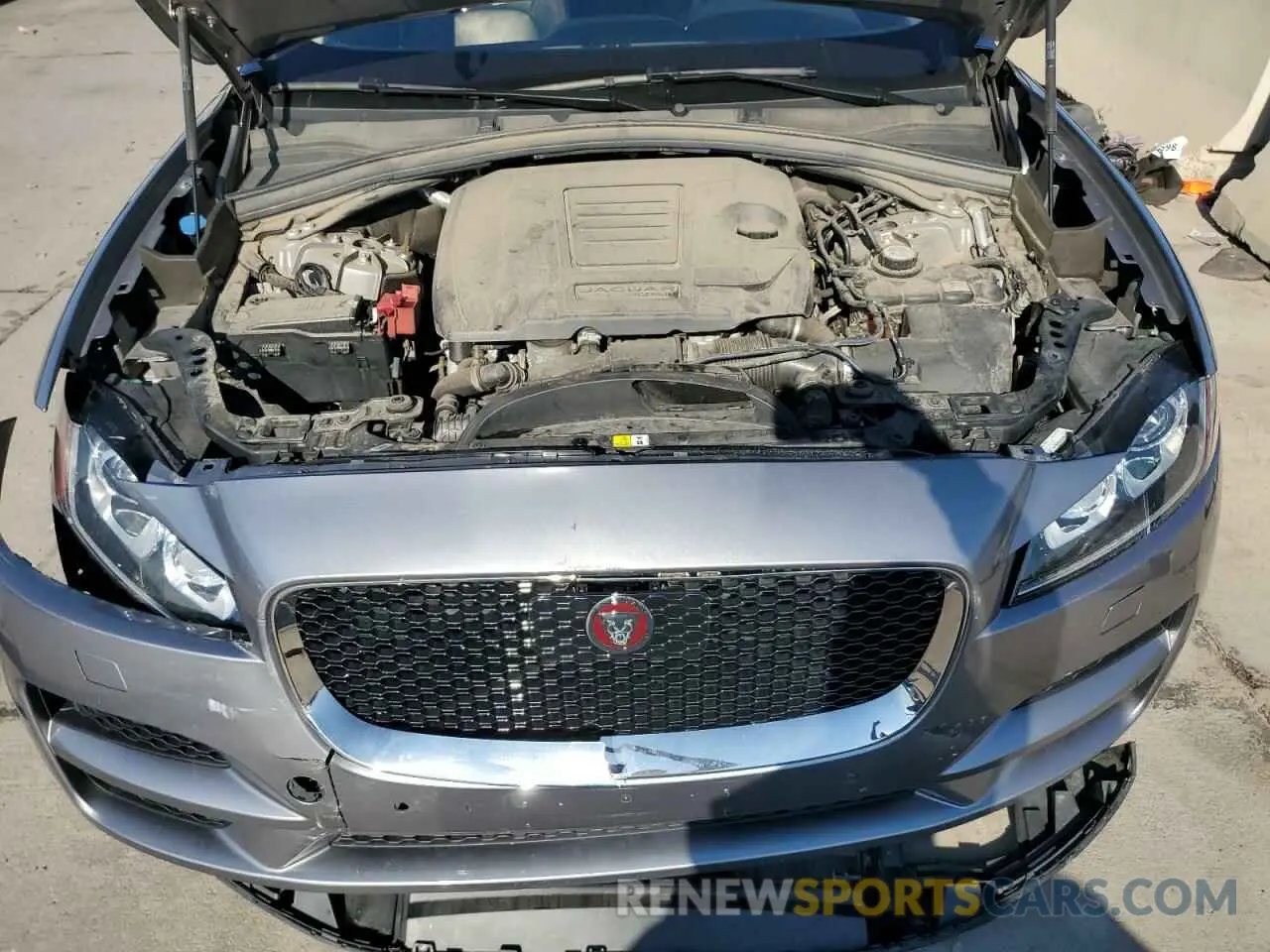 11 Photograph of a damaged car SADCK2FX7LA618295 JAGUAR F-PACE 2020