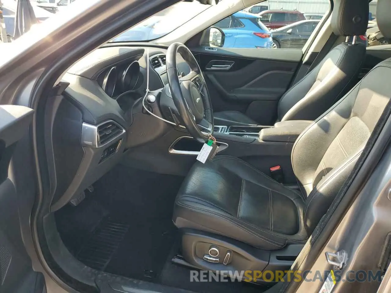 7 Photograph of a damaged car SADCK2FX7LA618295 JAGUAR F-PACE 2020