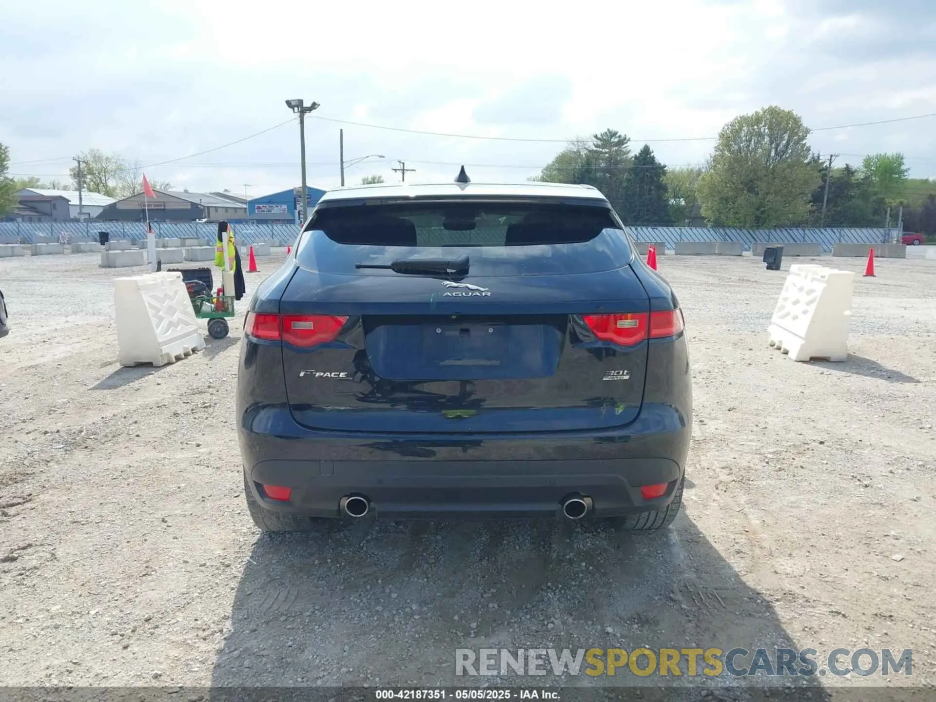 17 Фотография поврежденного автомобиля SADCK2GX1LA638590 JAGUAR F-PACE 2020