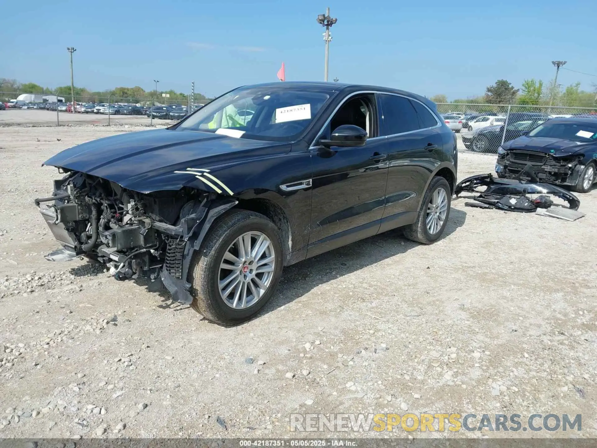 2 Фотография поврежденного автомобиля SADCK2GX1LA638590 JAGUAR F-PACE 2020