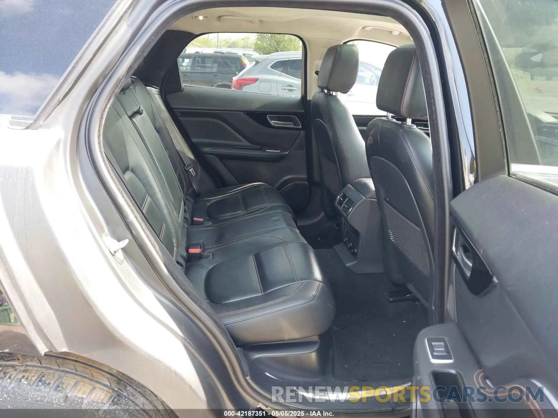 8 Фотография поврежденного автомобиля SADCK2GX1LA638590 JAGUAR F-PACE 2020