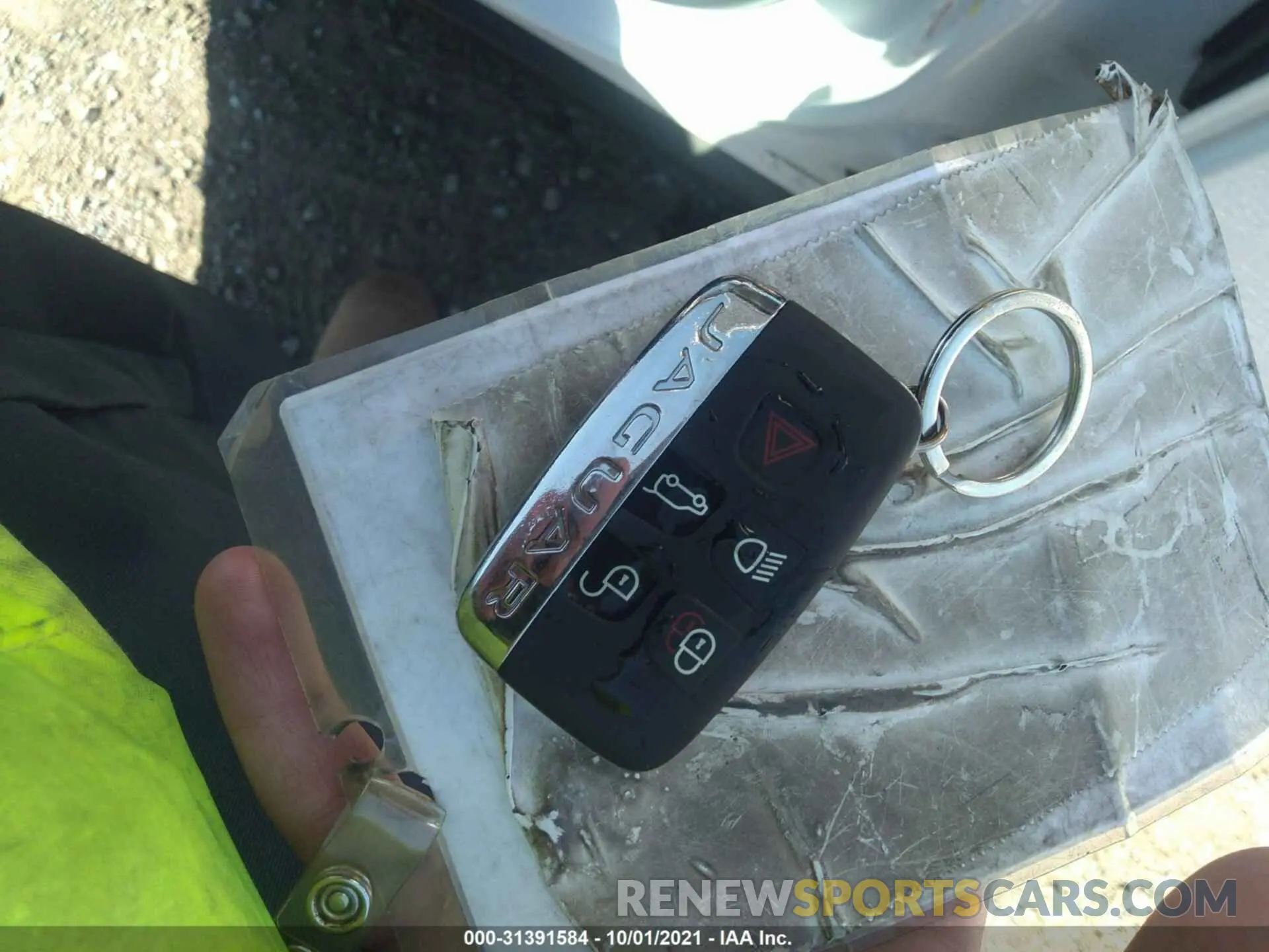 11 Photograph of a damaged car SADCK2GX4LA638924 JAGUAR F-PACE 2020
