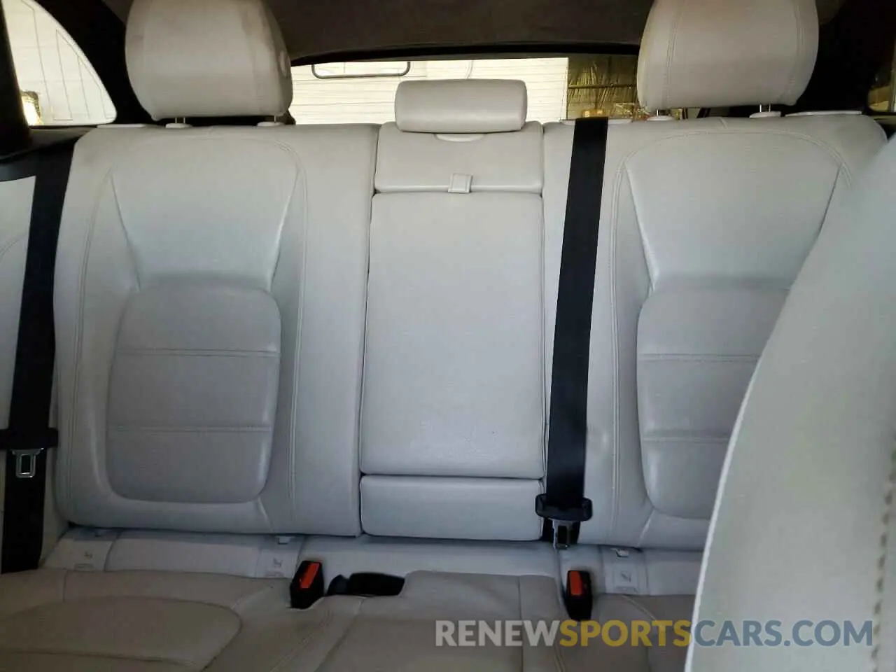 10 Photograph of a damaged car SADCK2GX4LA640463 JAGUAR F-PACE 2020