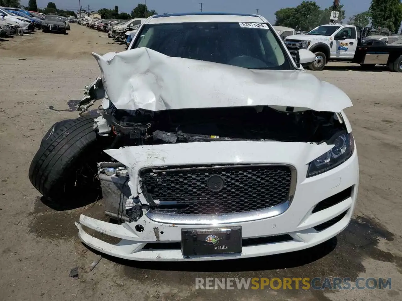 5 Фотография поврежденного автомобиля SADCK2GX6LA635040 JAGUAR F-PACE 2020