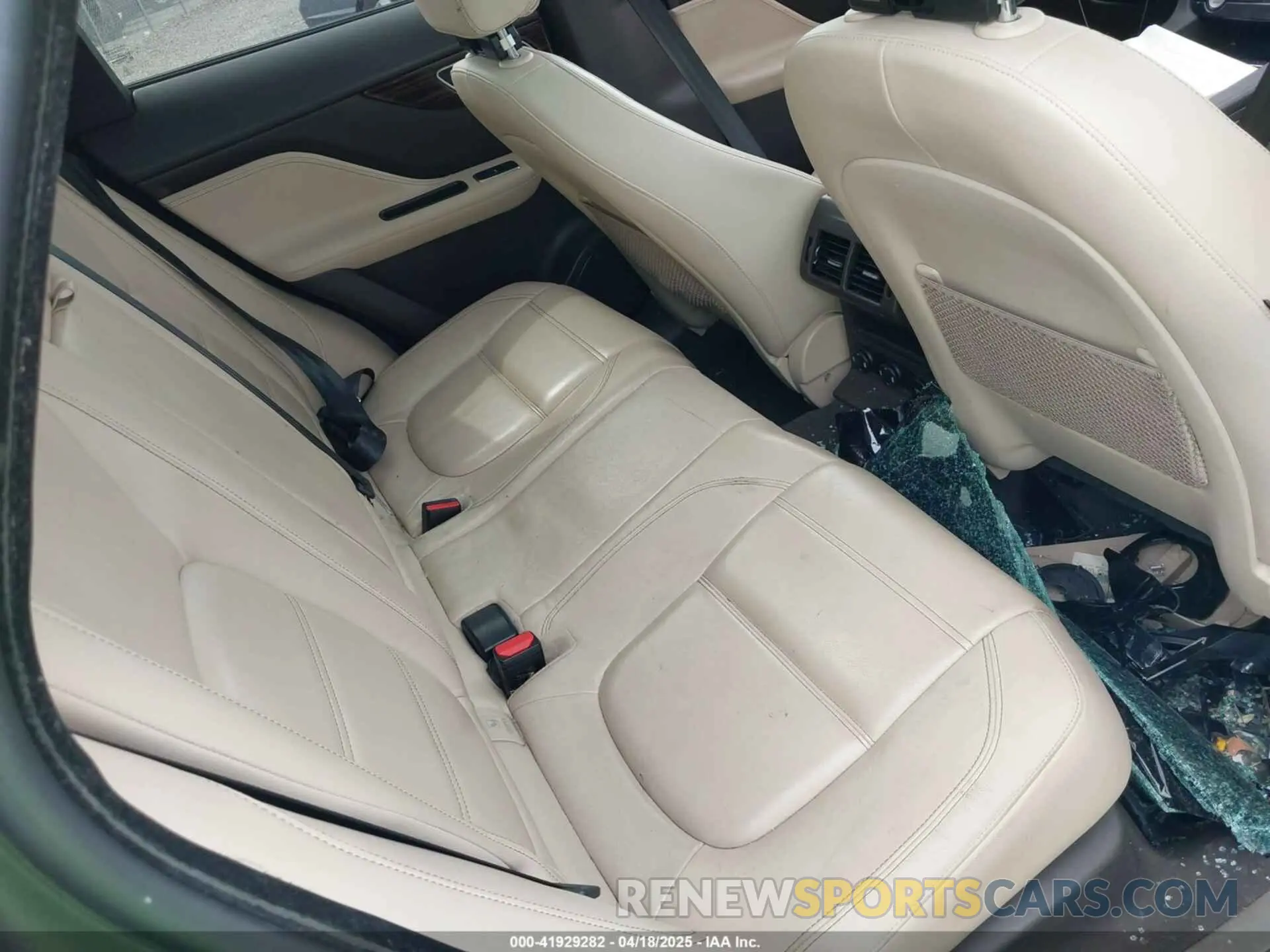 8 Фотография поврежденного автомобиля SADCK2GX7LA647309 JAGUAR F-PACE 2020