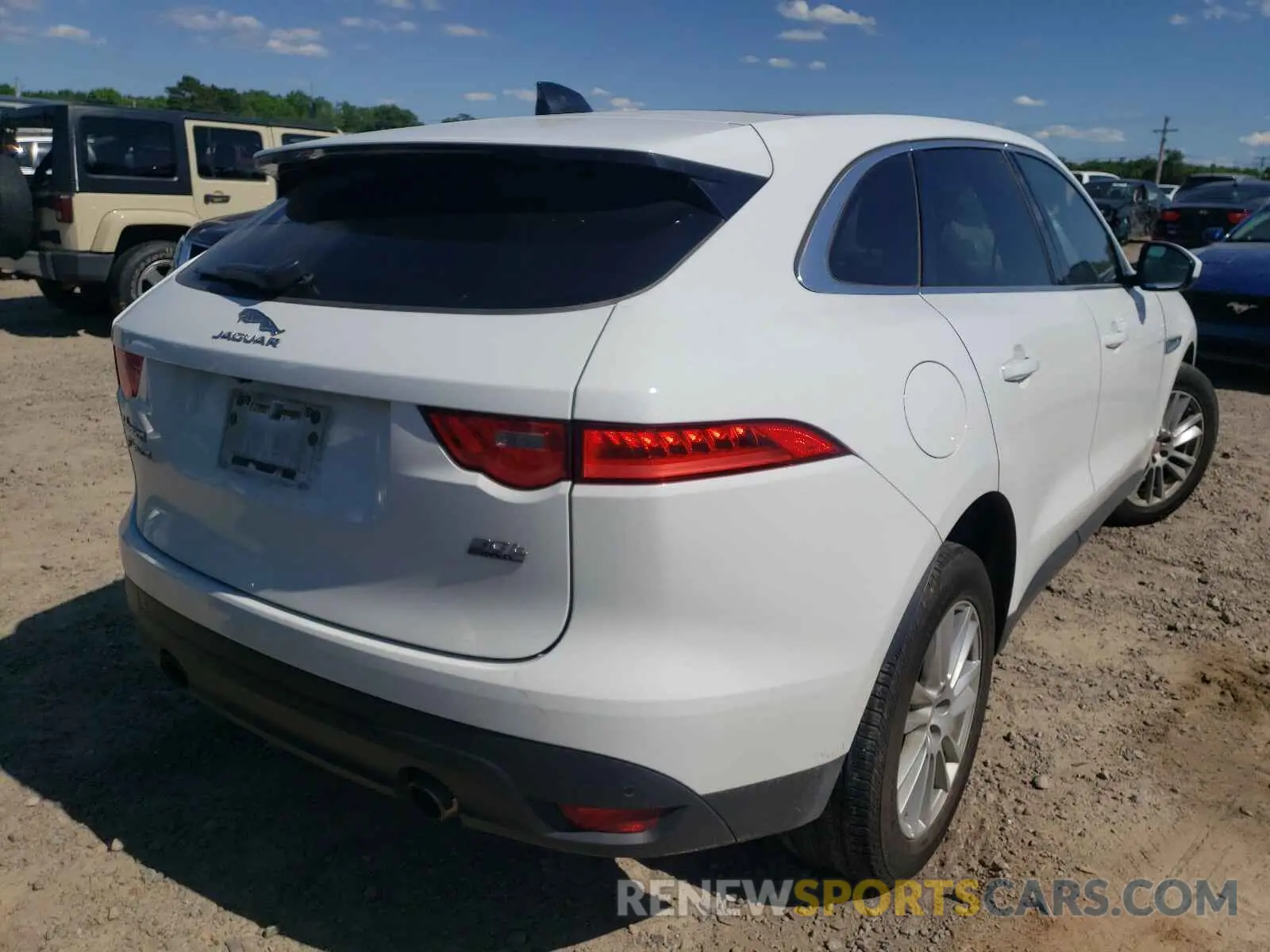 4 Photograph of a damaged car SADCK2GX8LA638182 JAGUAR F-PACE 2020