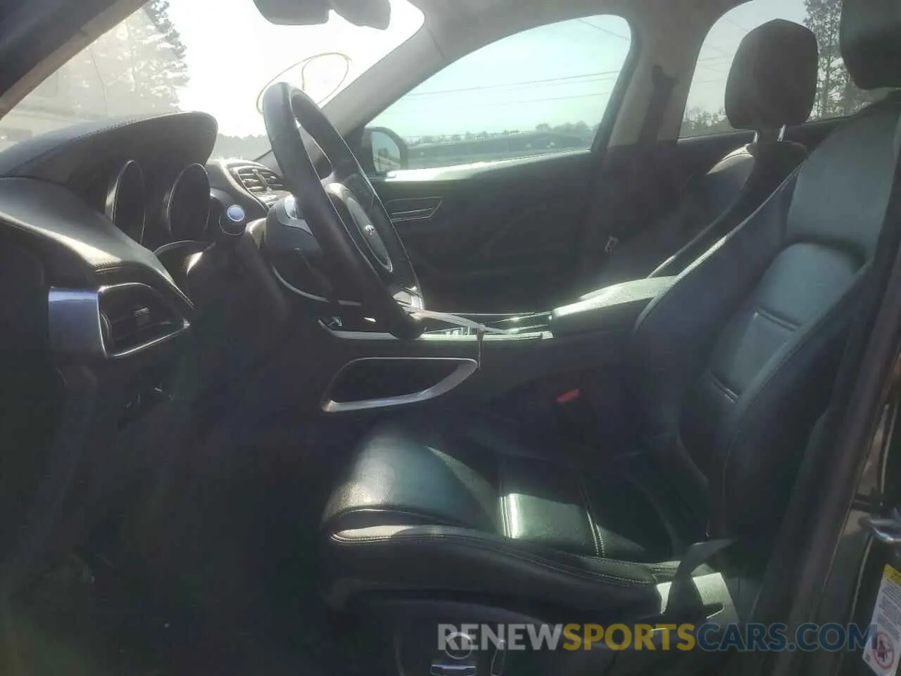 7 Photograph of a damaged car SADCK2GX9LA632858 JAGUAR F-PACE 2020