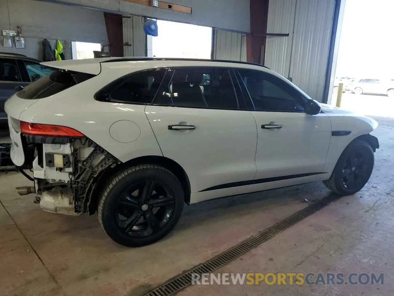 3 Photograph of a damaged car SADCL2FX2LA662749 JAGUAR F-PACE 2020