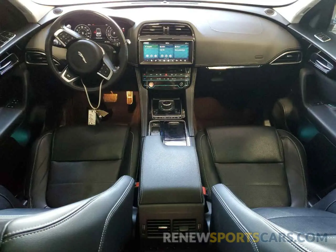8 Photograph of a damaged car SADCL2FX2LA662749 JAGUAR F-PACE 2020