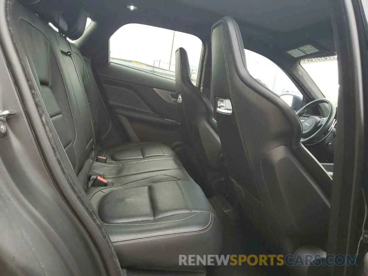 11 Photograph of a damaged car SADCM2FV1LA627499 JAGUAR F-PACE 2020
