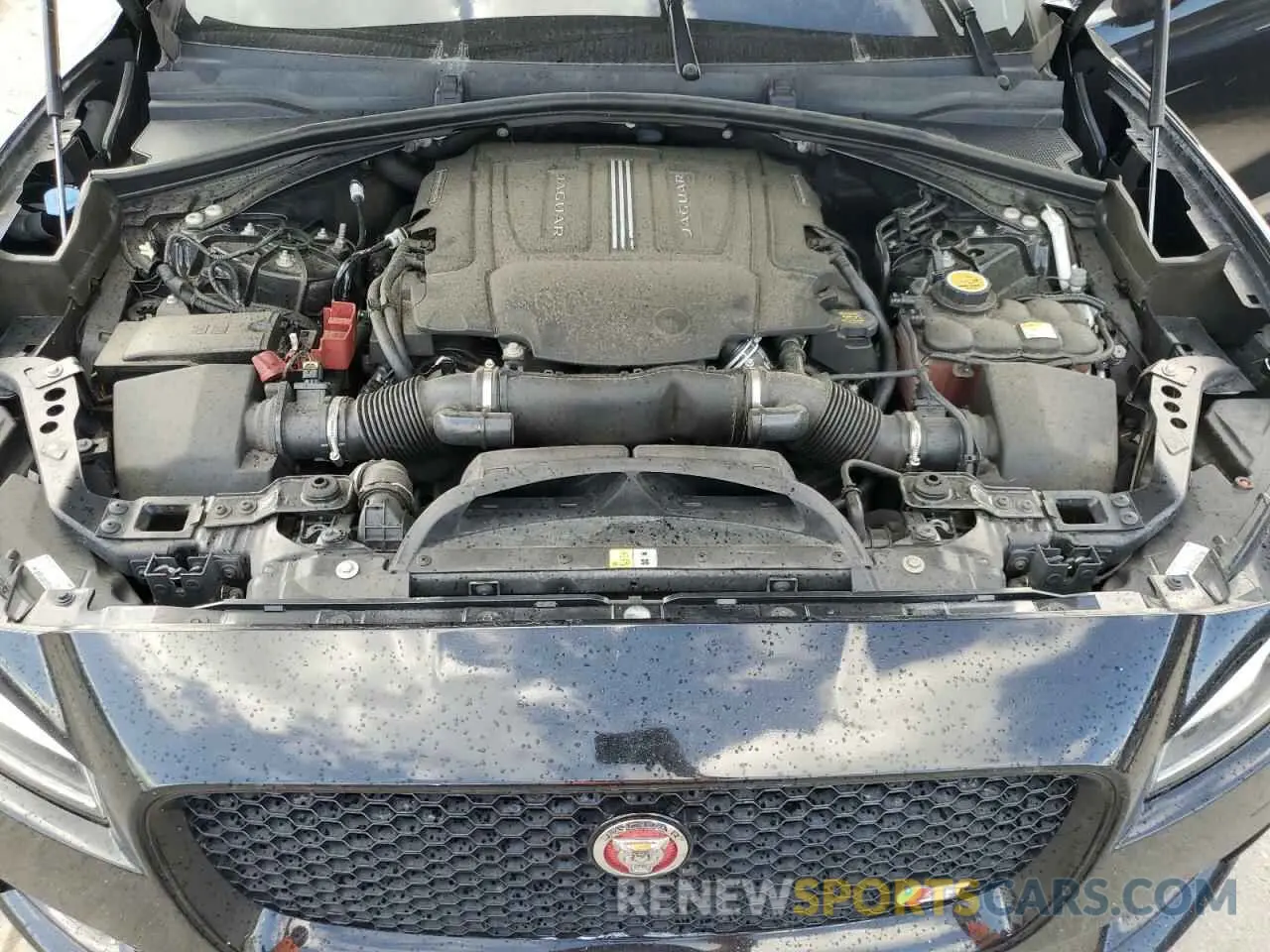 12 Photograph of a damaged car SADCM2FV1LA627499 JAGUAR F-PACE 2020