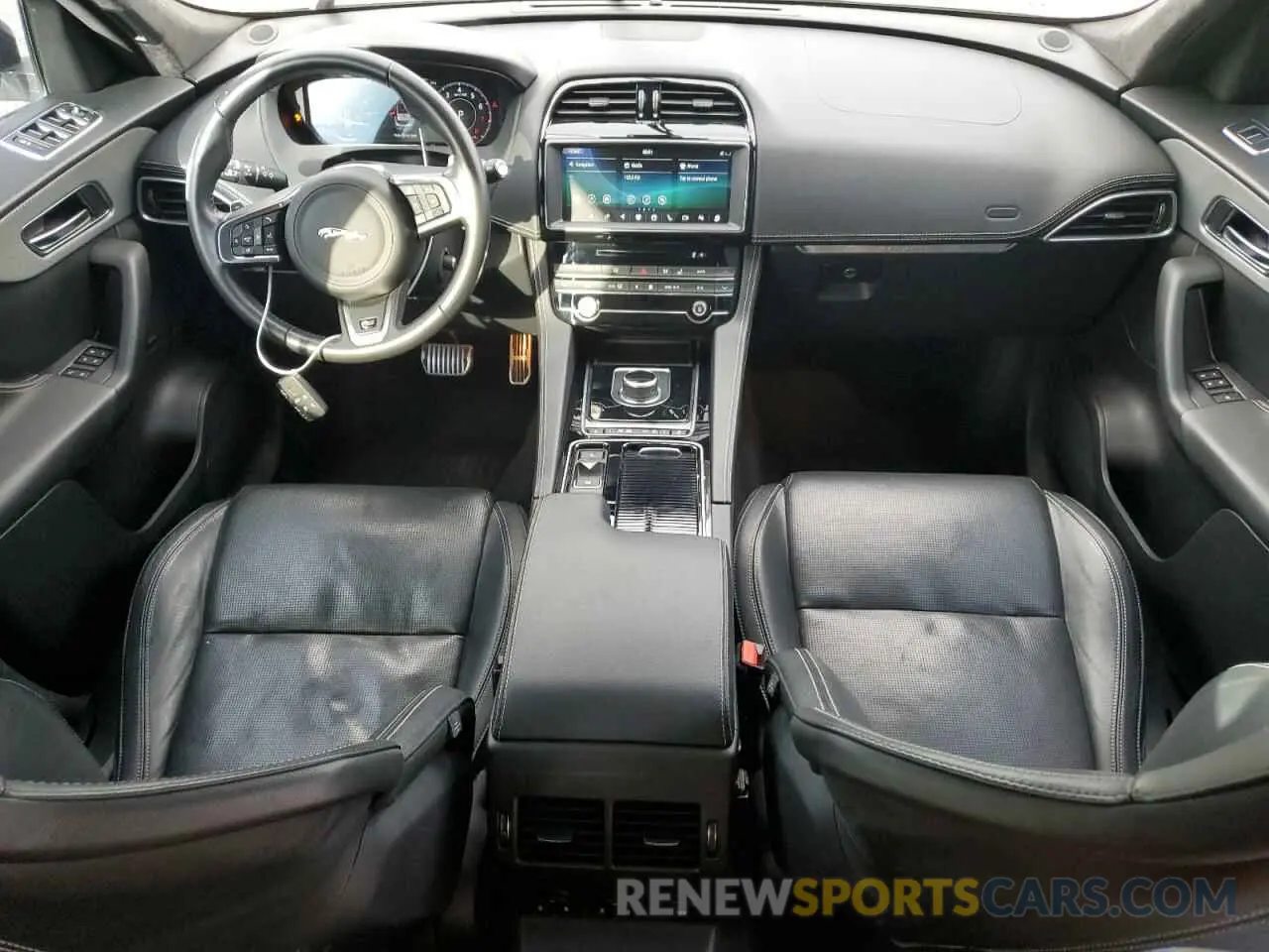 8 Photograph of a damaged car SADCM2FV1LA627499 JAGUAR F-PACE 2020