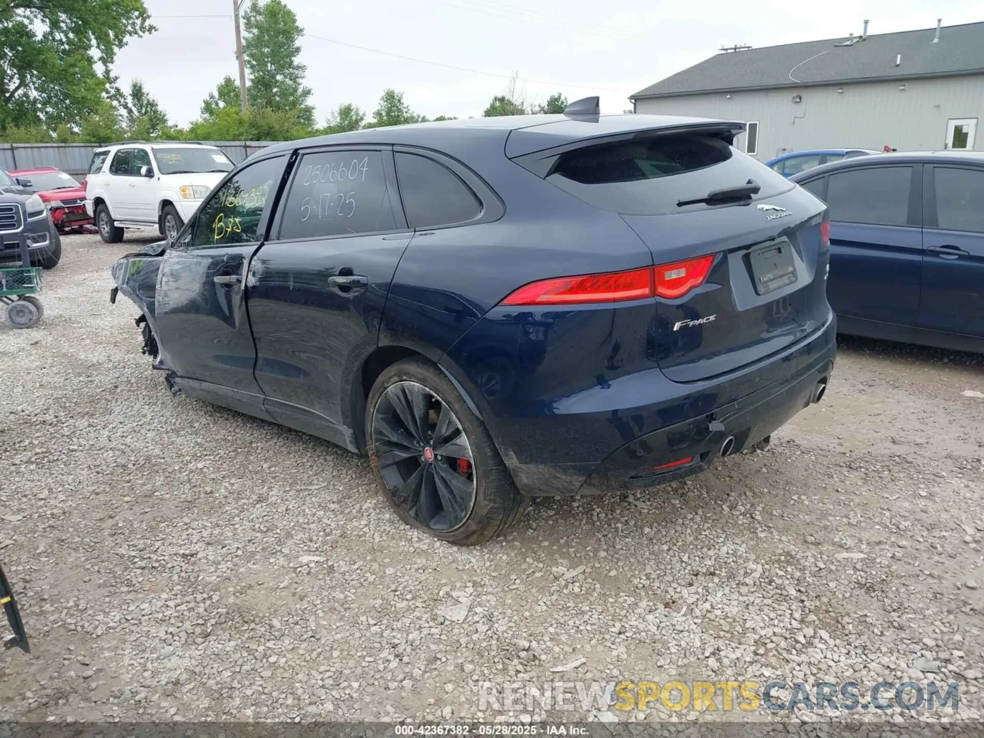 3 Фотография поврежденного автомобиля SADCM2FV1LA635148 JAGUAR F-PACE 2020