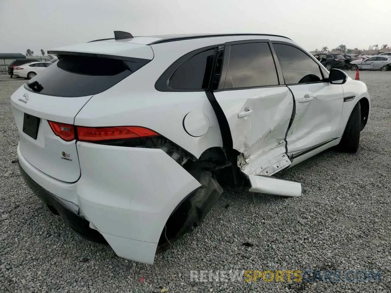 3 Photograph of a damaged car SADCM2FV3LA635264 JAGUAR F-PACE 2020