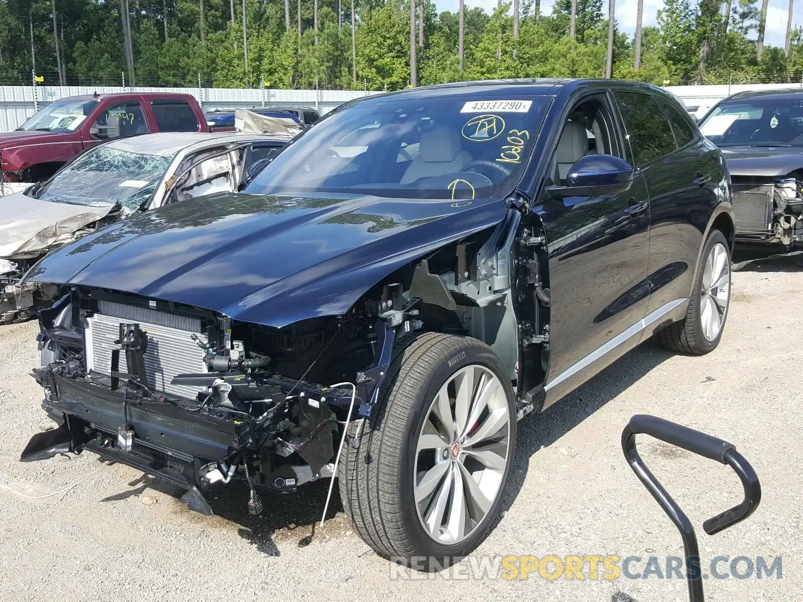 2 Photograph of a damaged car SADCM2FV3LA645275 JAGUAR F-PACE 2020