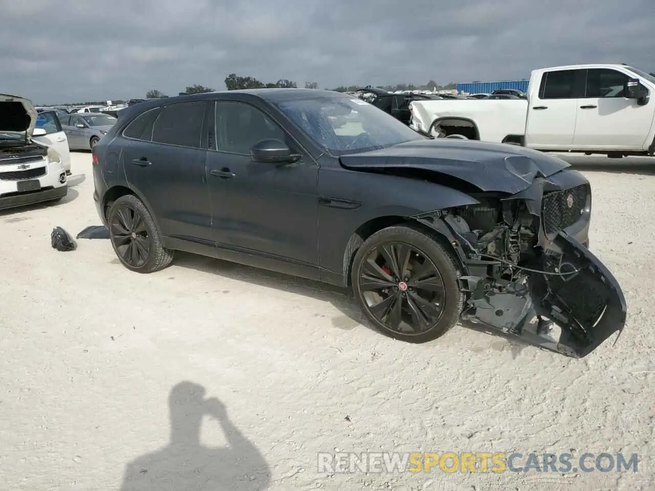 4 Фотография поврежденного автомобиля SADCM2FV3LA658852 JAGUAR F-PACE 2020