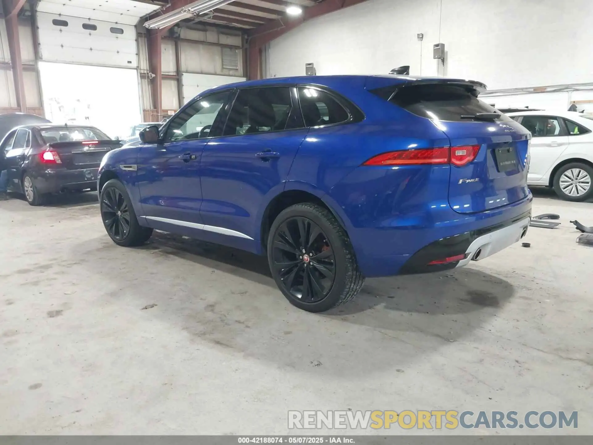 3 Photograph of a damaged car SADCM2FV4LA645110 JAGUAR F-PACE 2020