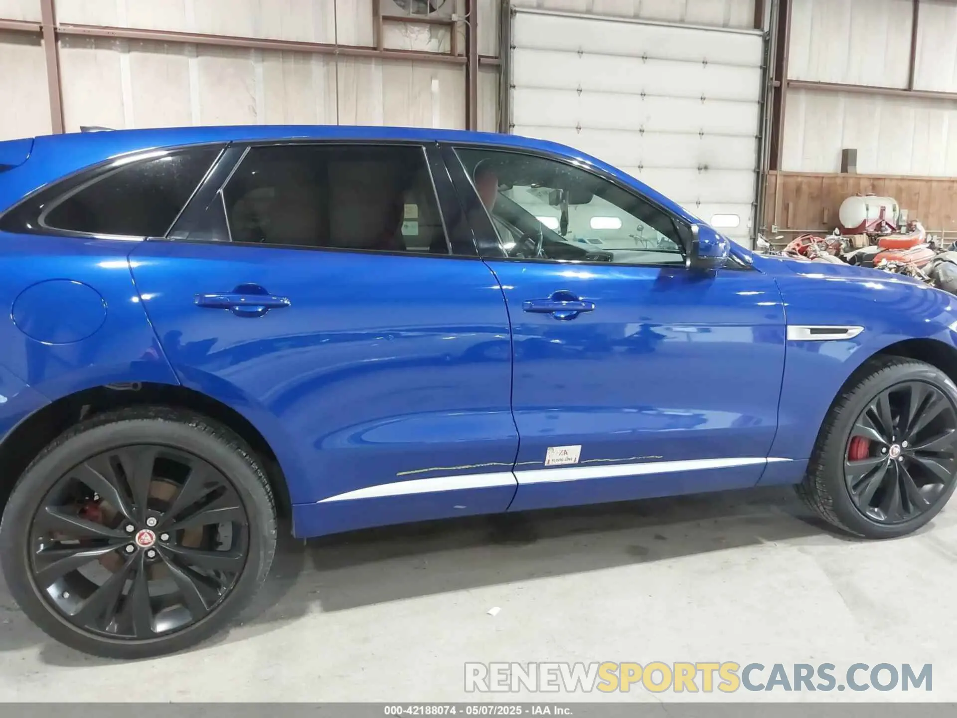 6 Photograph of a damaged car SADCM2FV4LA645110 JAGUAR F-PACE 2020