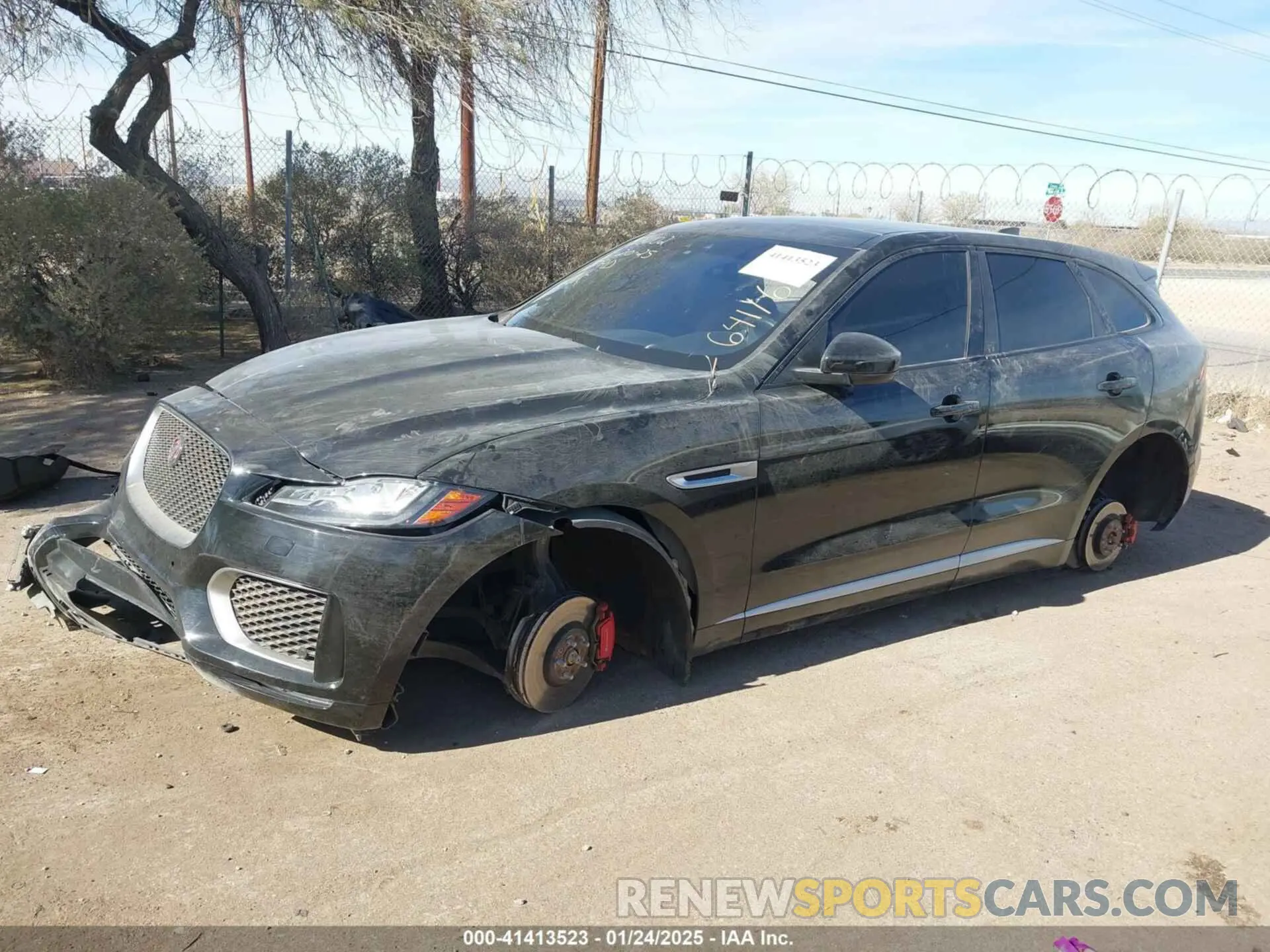 2 Photograph of a damaged car SADCM2FV6LA641169 JAGUAR F-PACE 2020
