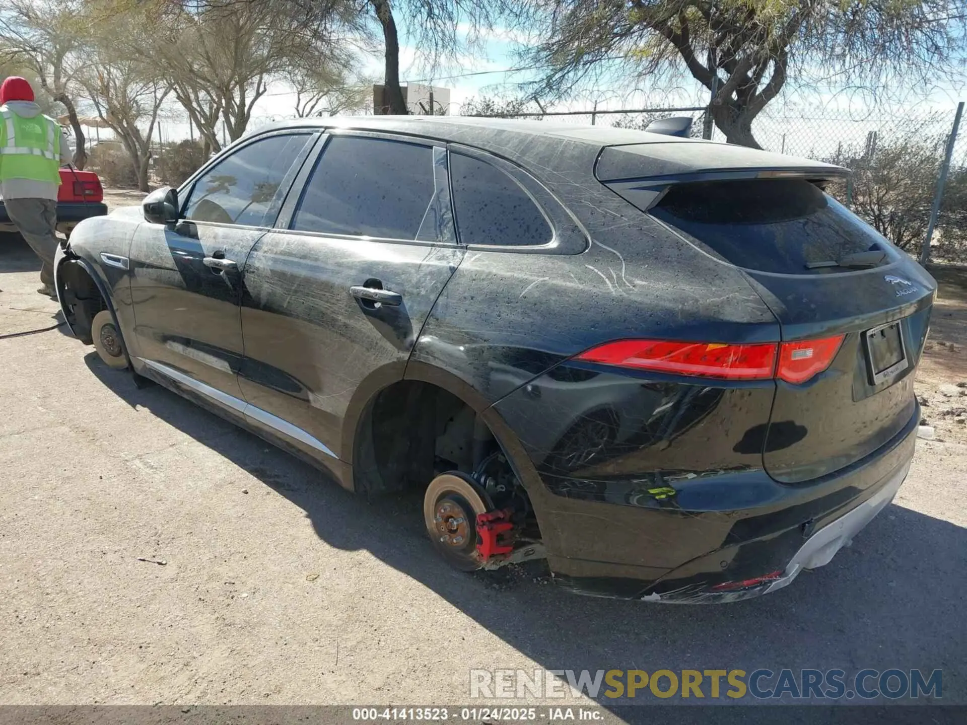 3 Photograph of a damaged car SADCM2FV6LA641169 JAGUAR F-PACE 2020