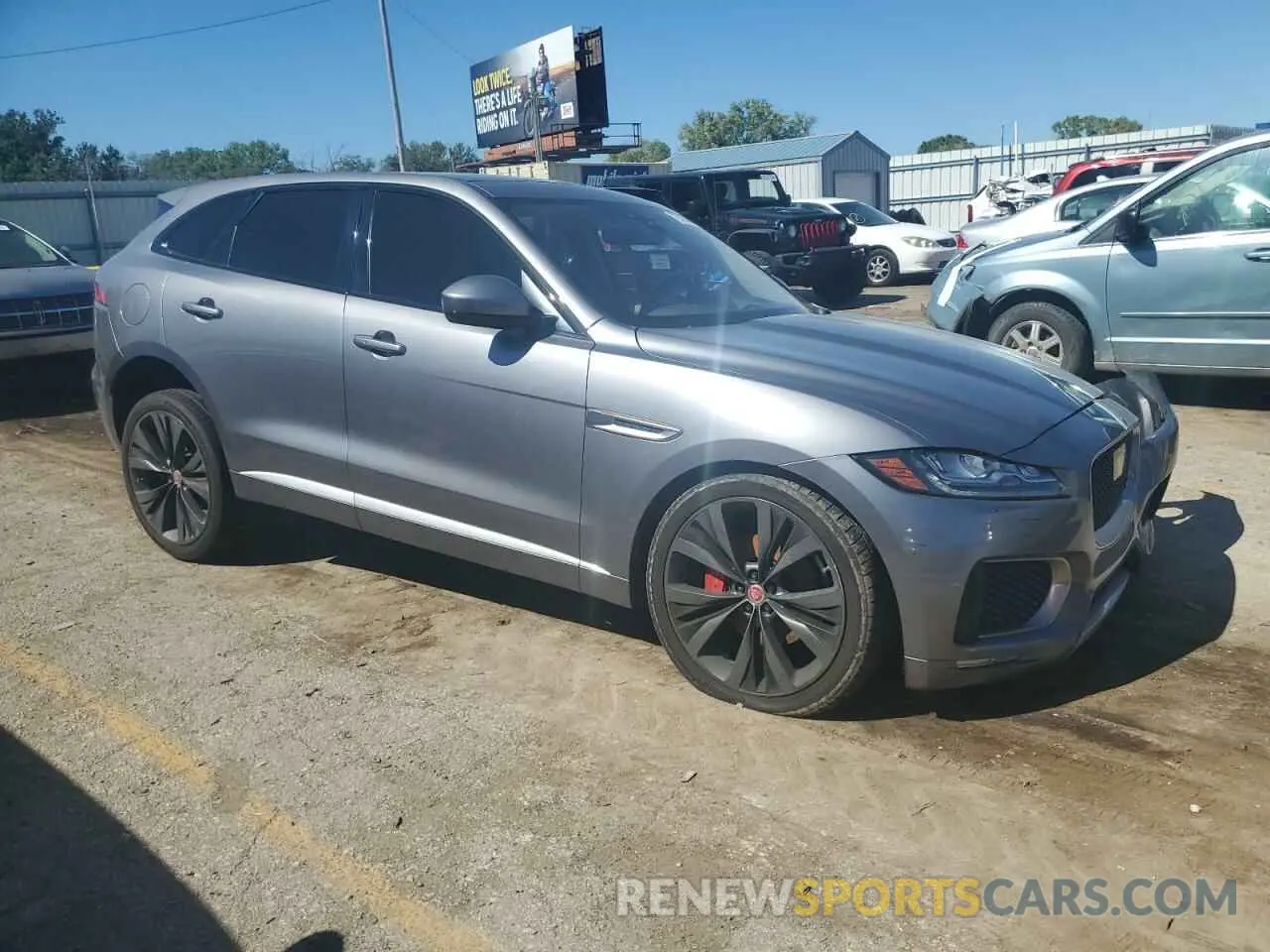 4 Photograph of a damaged car SADCM2FV8LA635003 JAGUAR F-PACE 2020
