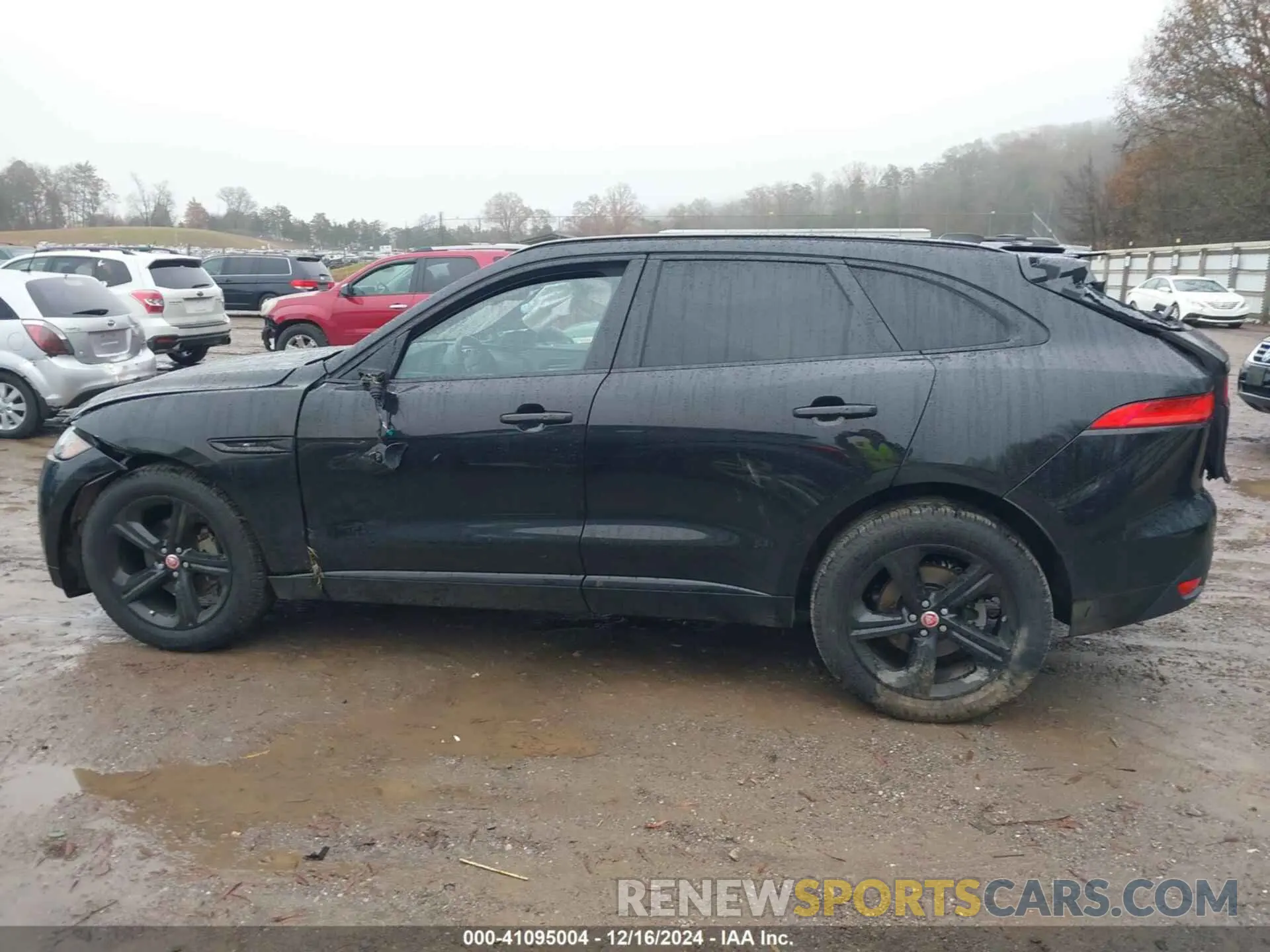 14 Photograph of a damaged car SADCP2FX0LA624750 JAGUAR F-PACE 2020
