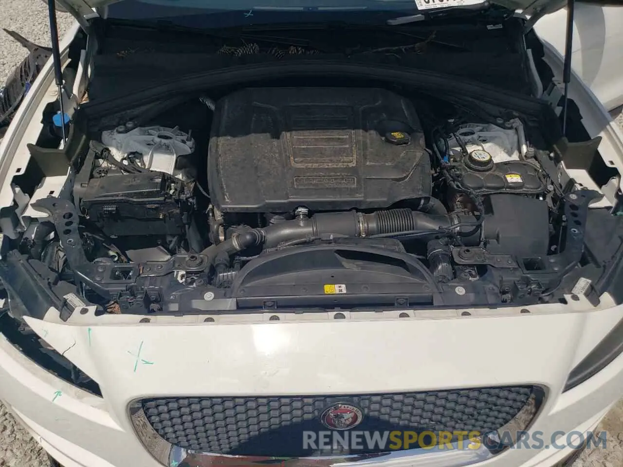 12 Photograph of a damaged car SADCS2FX2LA638535 JAGUAR F-PACE 2020
