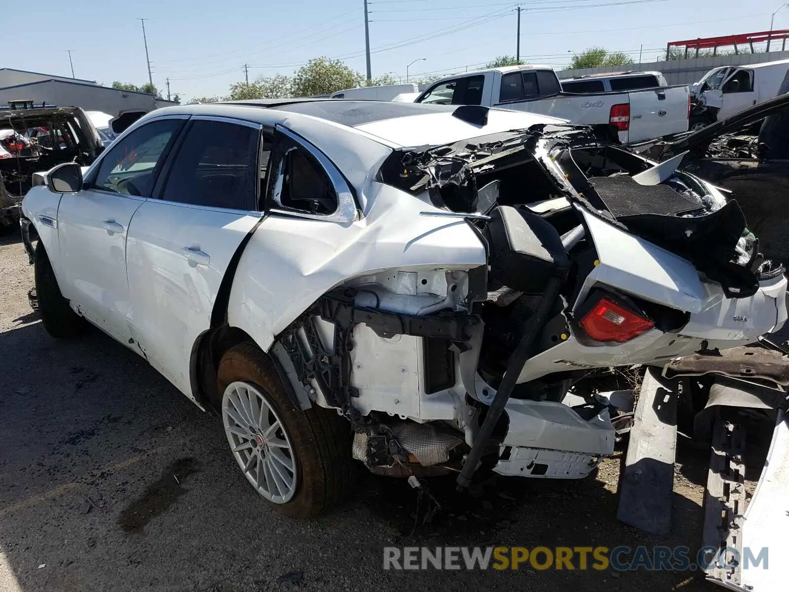 3 Photograph of a damaged car SADCS2FX6LA639879 JAGUAR F-PACE 2020