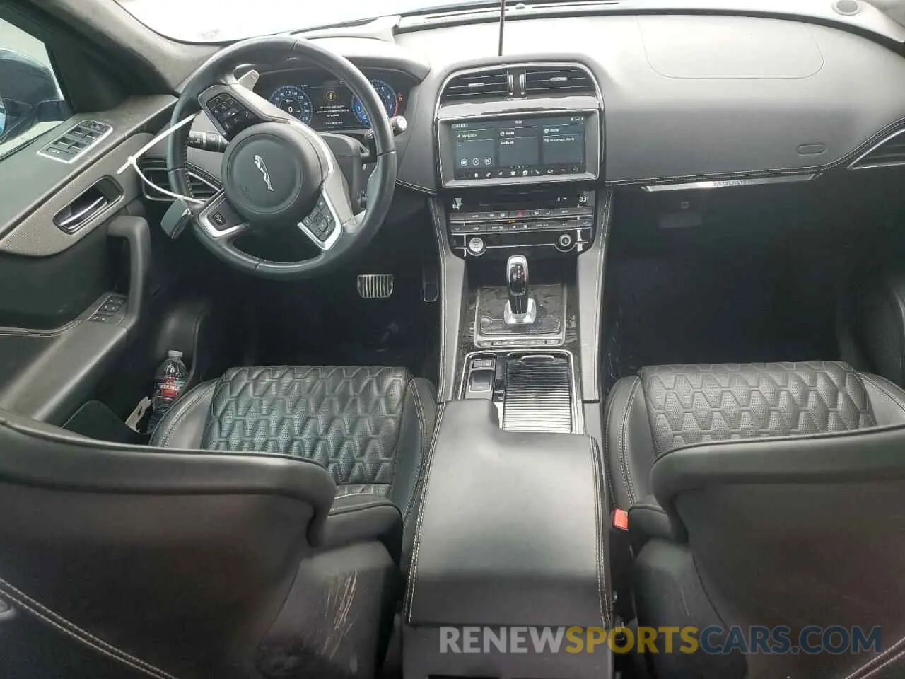 8 Photograph of a damaged car SADCZ2EE3LA617687 JAGUAR F-PACE 2020
