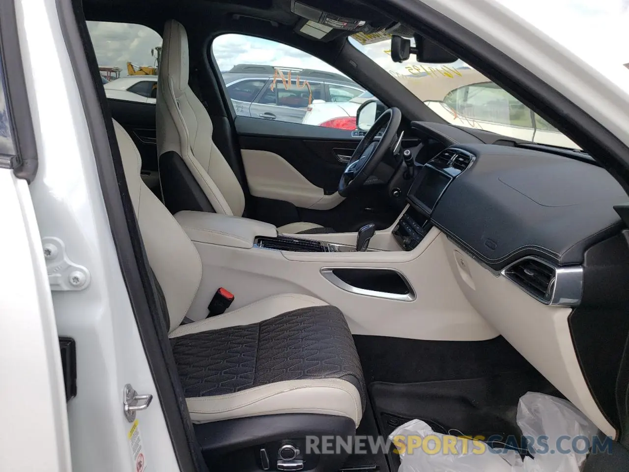 5 Фотография поврежденного автомобиля SADCZ2EE3LA619195 JAGUAR F-PACE 2020